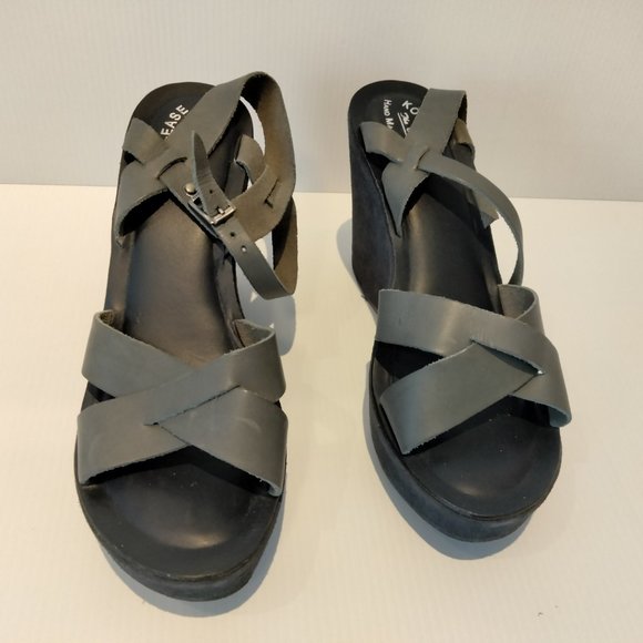Almost NWOT Kork Ease Ava 2.0 Wedge Sandal Navy Blue 10 40 - Picture 3 of 8